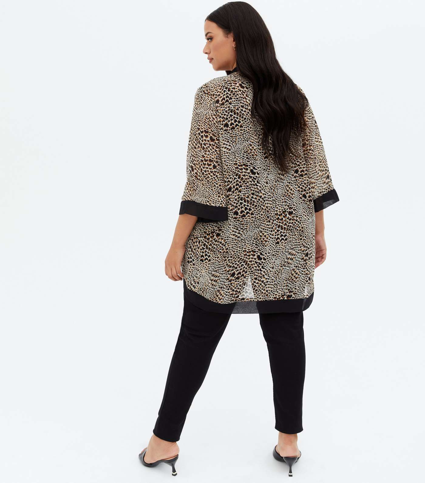 Mela Curves Brown Leopard Print Long Kimono Image 4