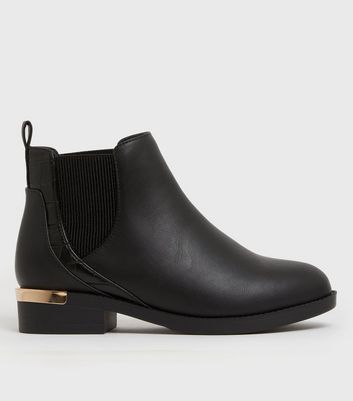 Metal trim chelsea store boots