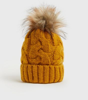 Mustard store bobble hat