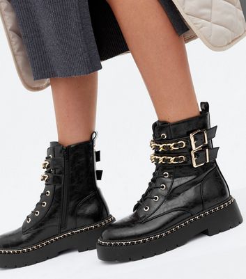 chain biker boots