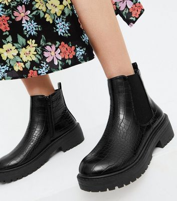 new look chunky faux leather chelsea boot in black