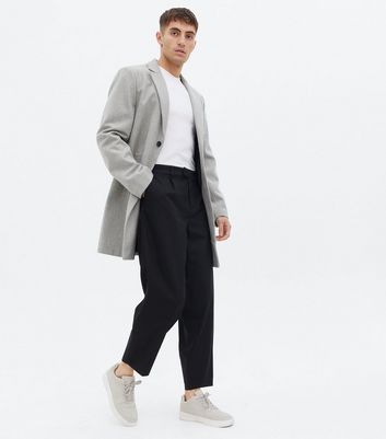 black relaxed trousers