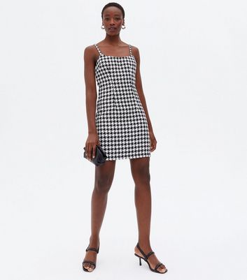 new look dogtooth pinafore