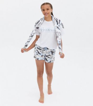 Girls White Camo Fluffy Short Pyjama Set New Look