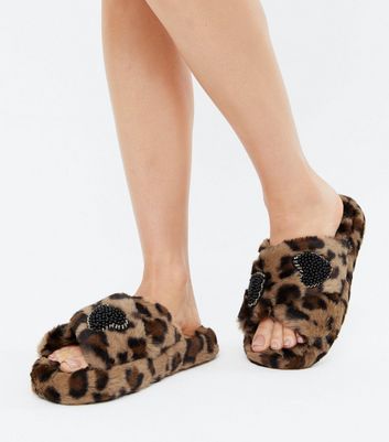 leopard criss cross slippers
