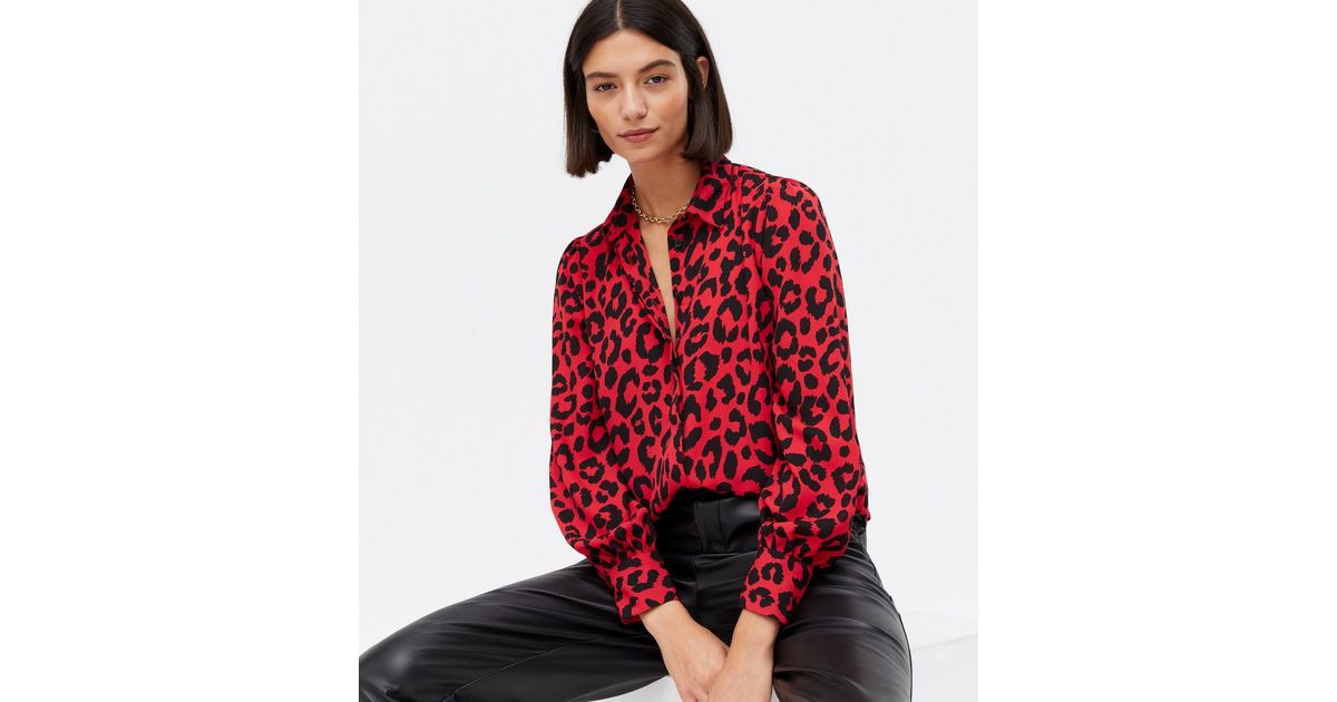 forskellige Korn Sprede Red Leopard Print Long Shirt | New Look