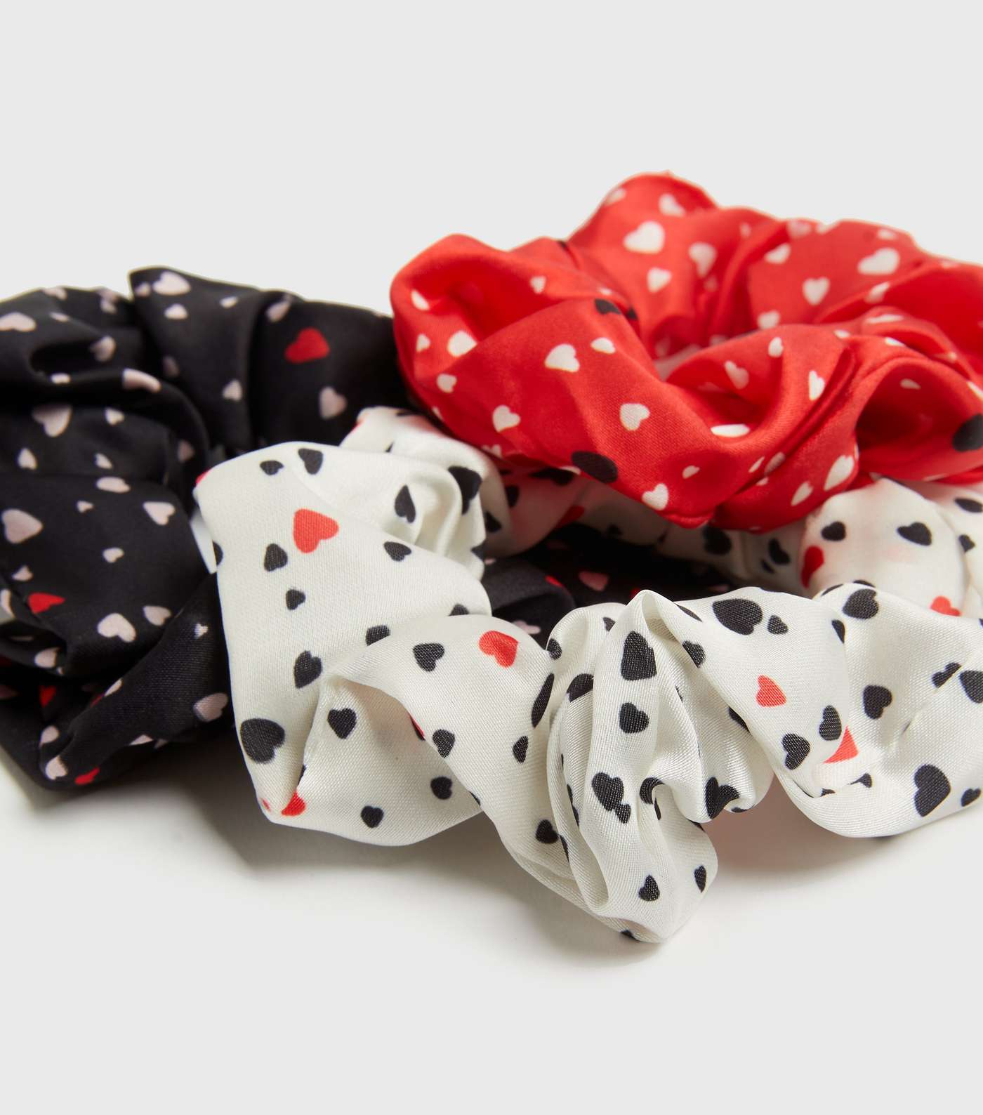 3 Pack Black White and Red Heart Scrunchies Image 2