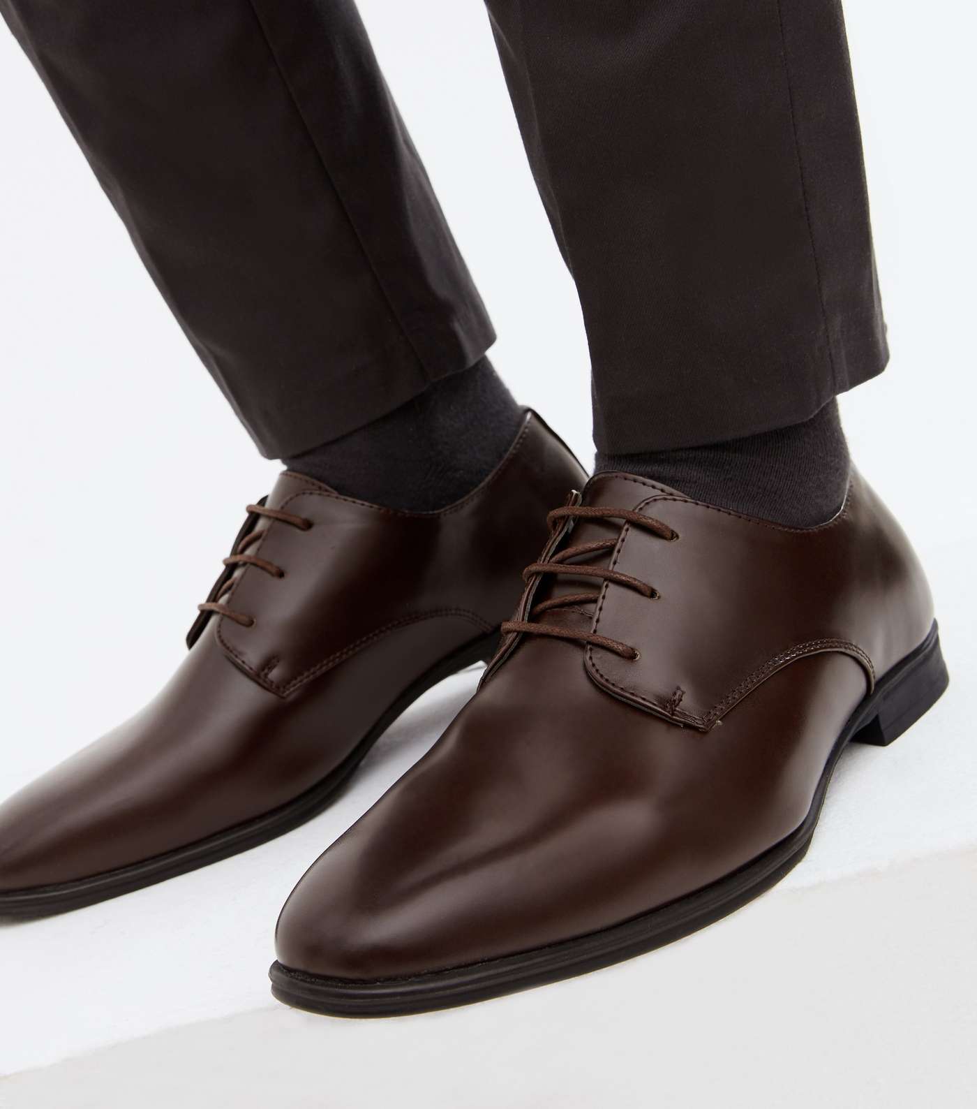 Dark Brown Round Toe Lace Up Brogues Image 2