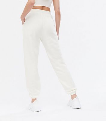 white joggers new look