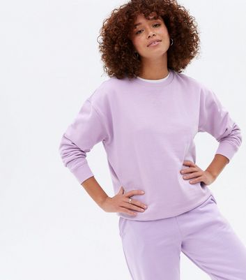 Lilac crewneck 2025