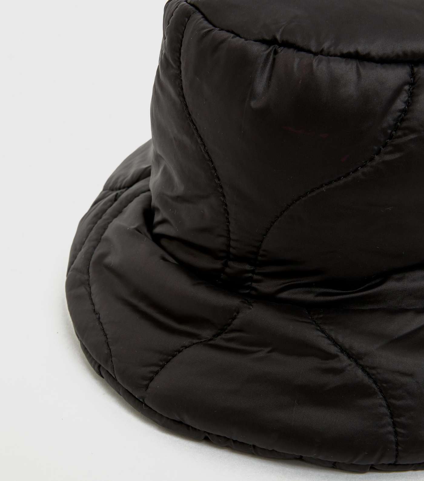 Black Quilted Bucket Hat Image 3