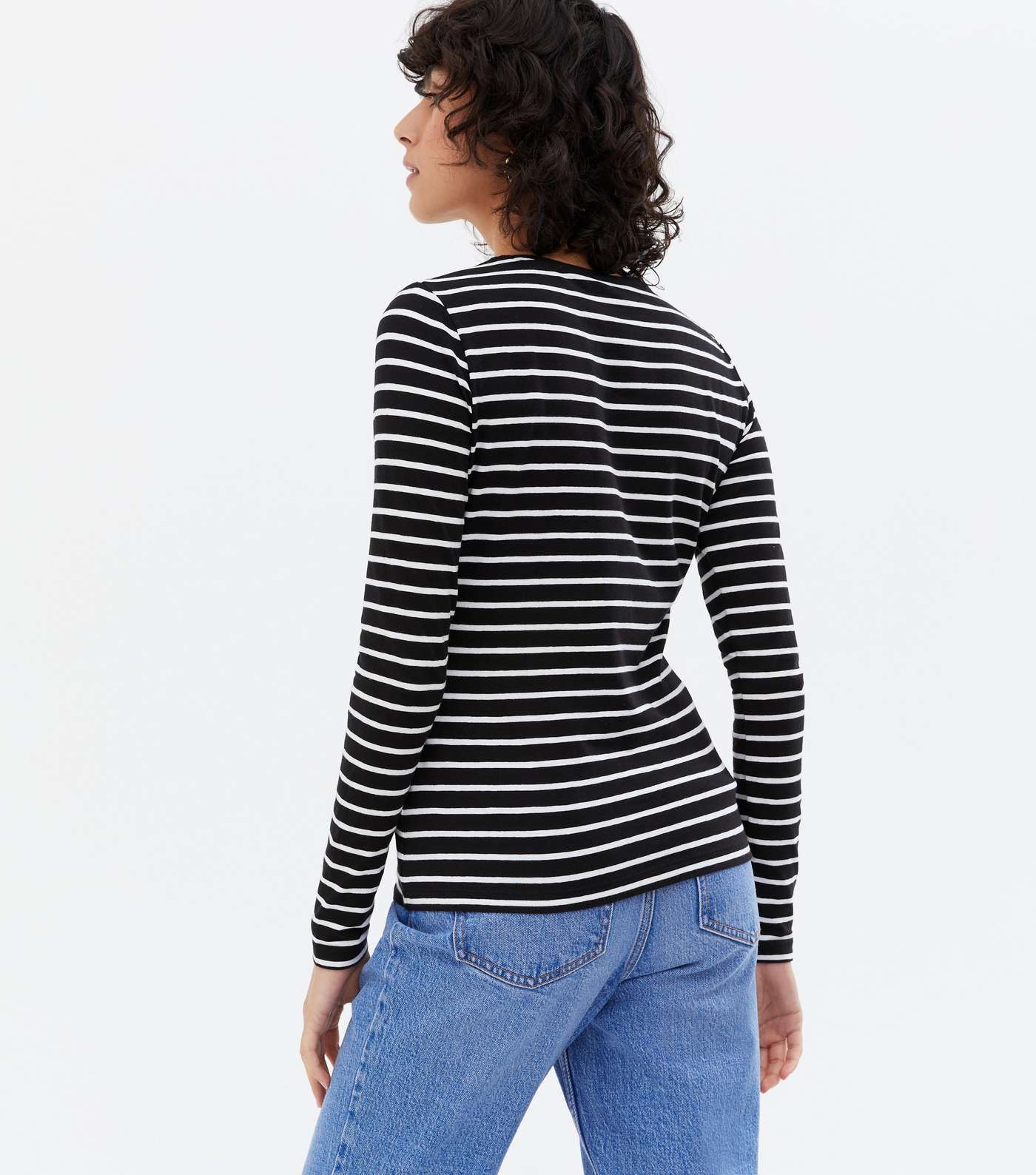 3 Pack Black White and Stripe Long Sleeve Crew Tops Image 4