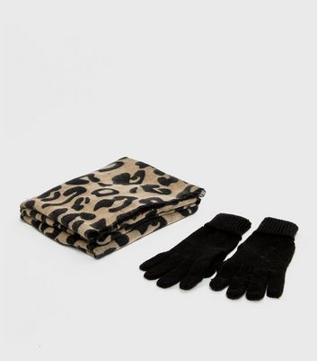 new look gloves and scarf