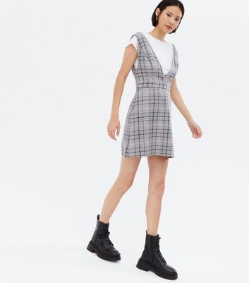 new look checked pinafore