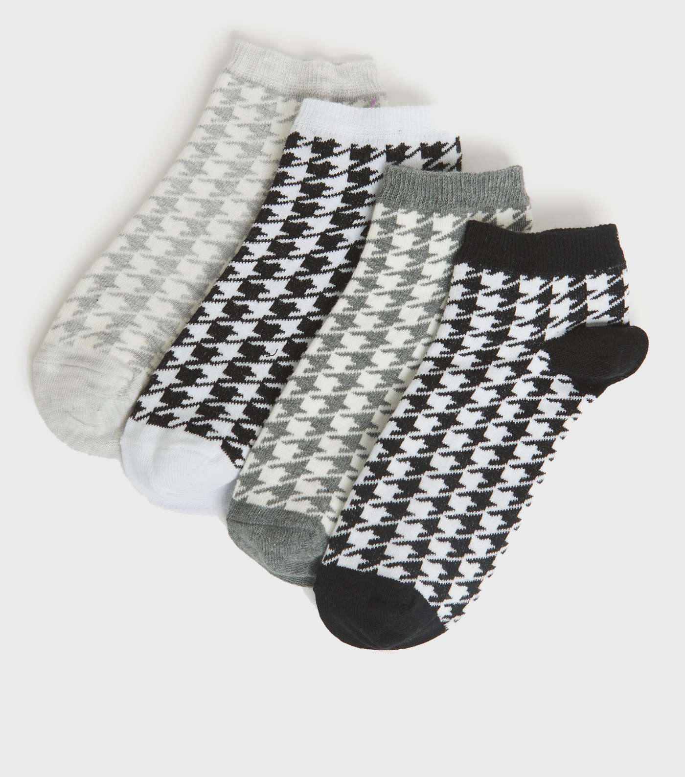 4 Pack White Dogtooth Trainers Socks