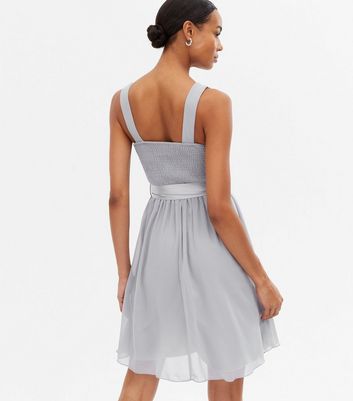 Damen Bekleidung Little Mistress Pale Grey Chiffon Belted Mini Dress Damen Bekleidung Little Mistress Pale Grey Chiffon Belted Mini Dress