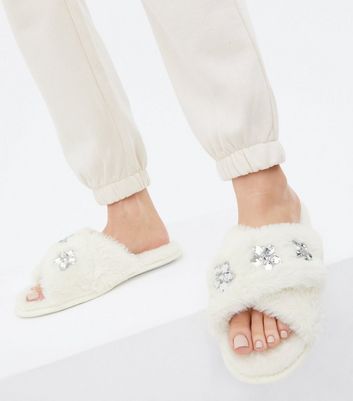 White fur slides discount womens