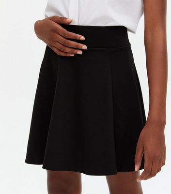 Black skater shop skirt pleated