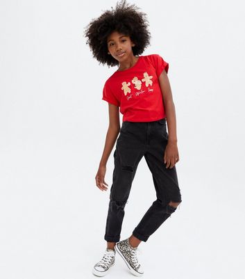 Black jeans red t 2025 shirt