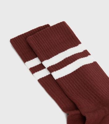 Burgundy deals sports socks