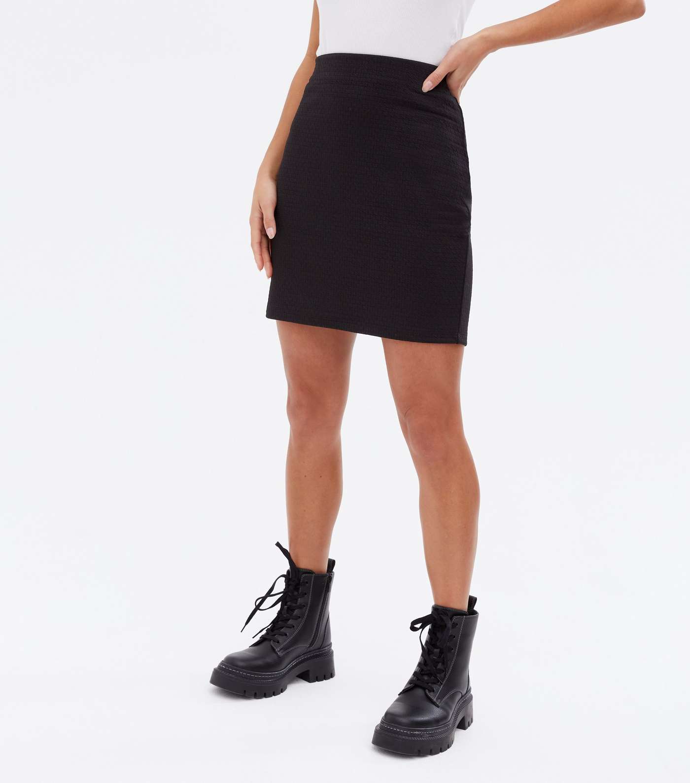 Petite Black Textured Mini Tube Skirt Image 2