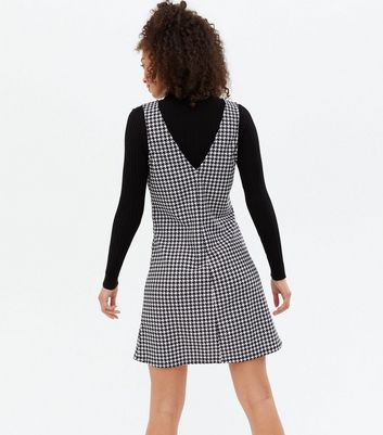 new look dogtooth pinafore