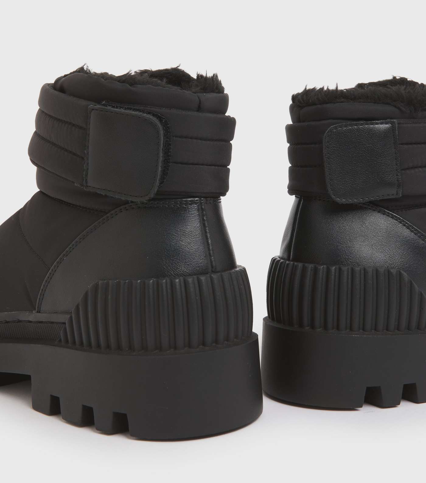Black Faux Fur Lined Chunky Snow Boots Image 4