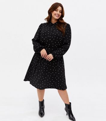 Curves Black Spot Heart Button Frill 