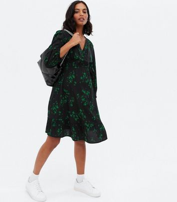 Maternity Black Floral Crepe 3/4 Sleeve 