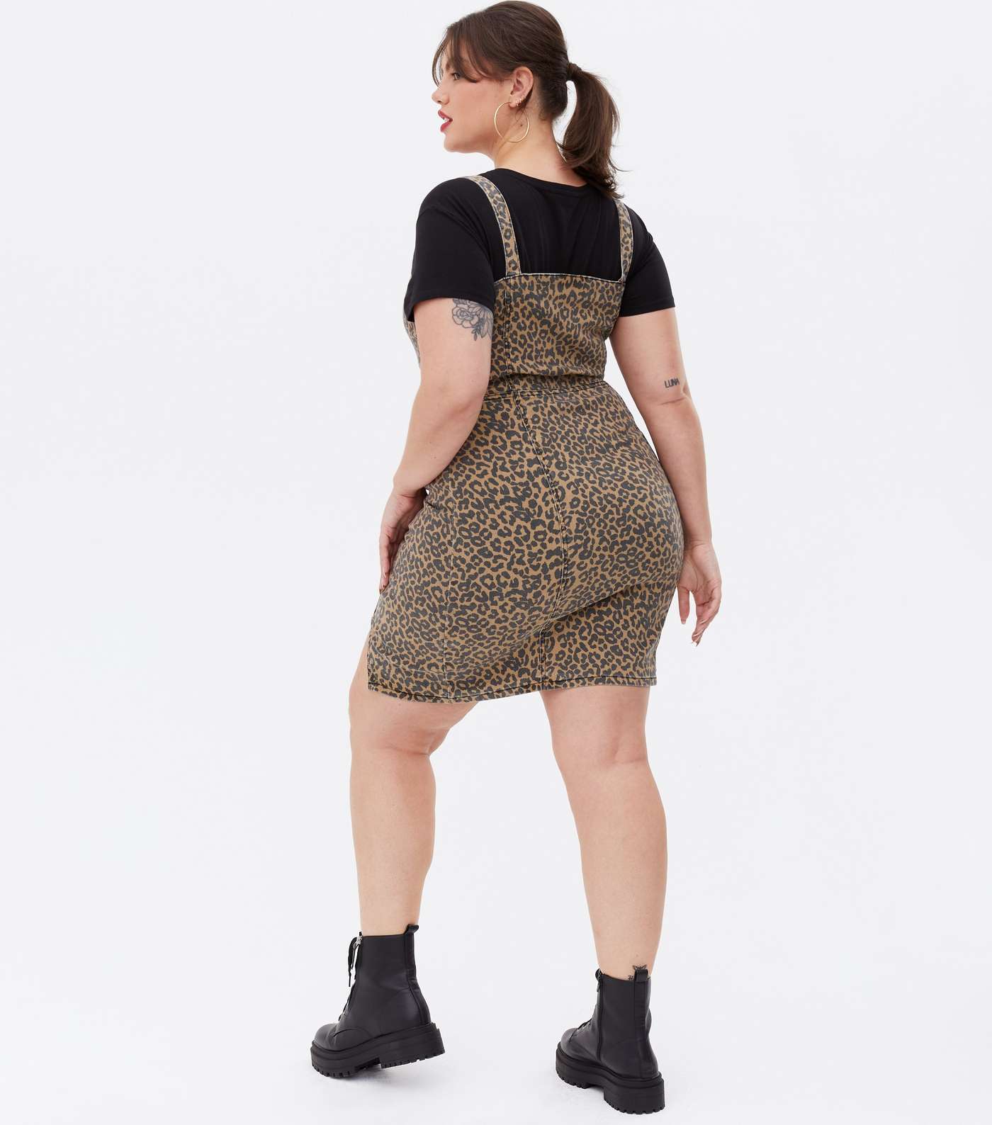 Curves Brown Leopard Print Denim Pinafore Dress Image 4