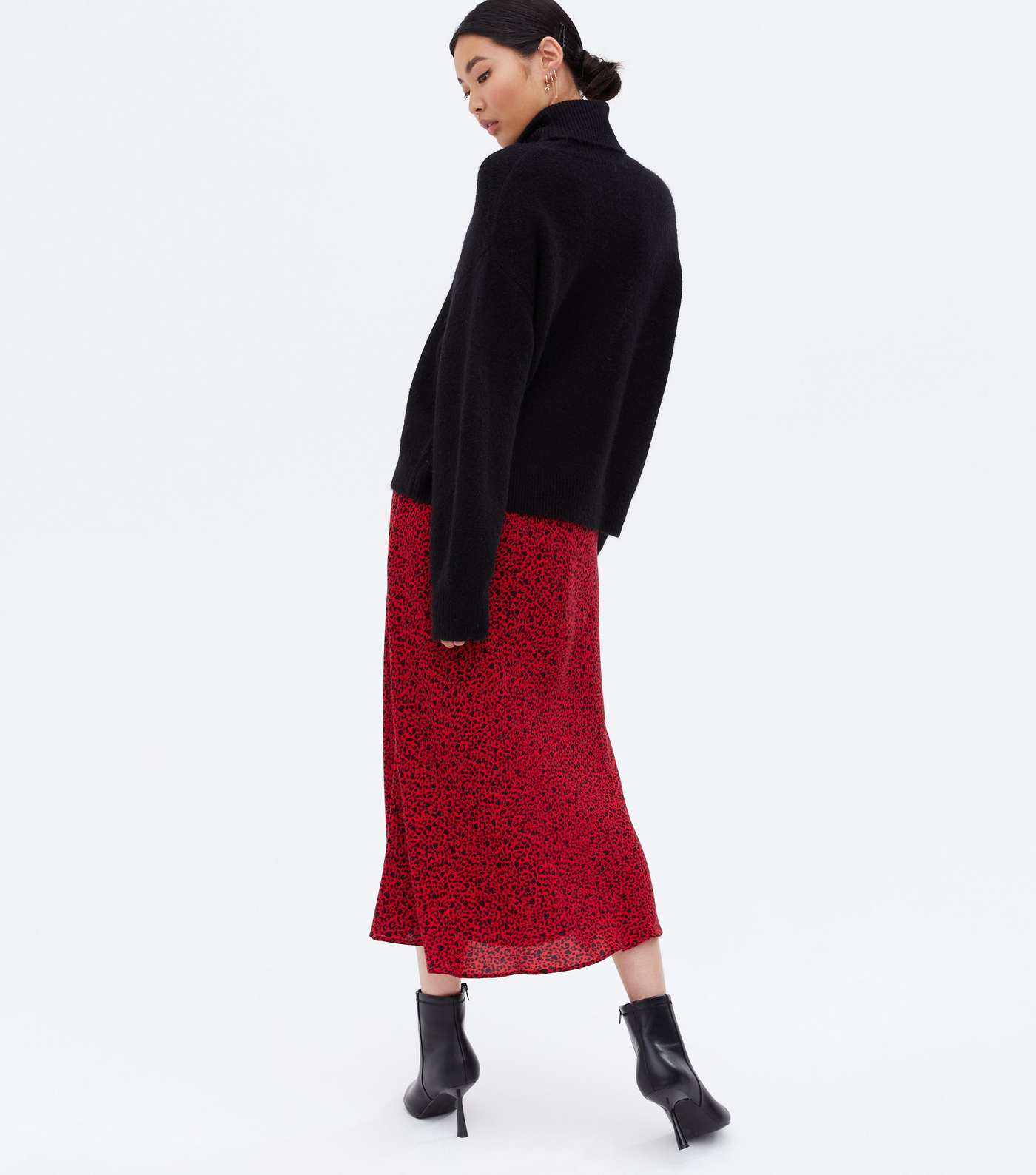 Red Leopard Print Midi Skirt Image 4