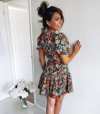 Black floral skater dress online