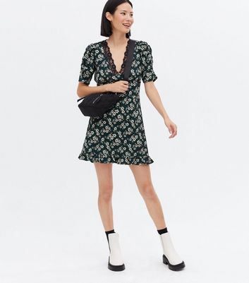 Green Floral Crinkle Jersey Lace Trim Mini Dress