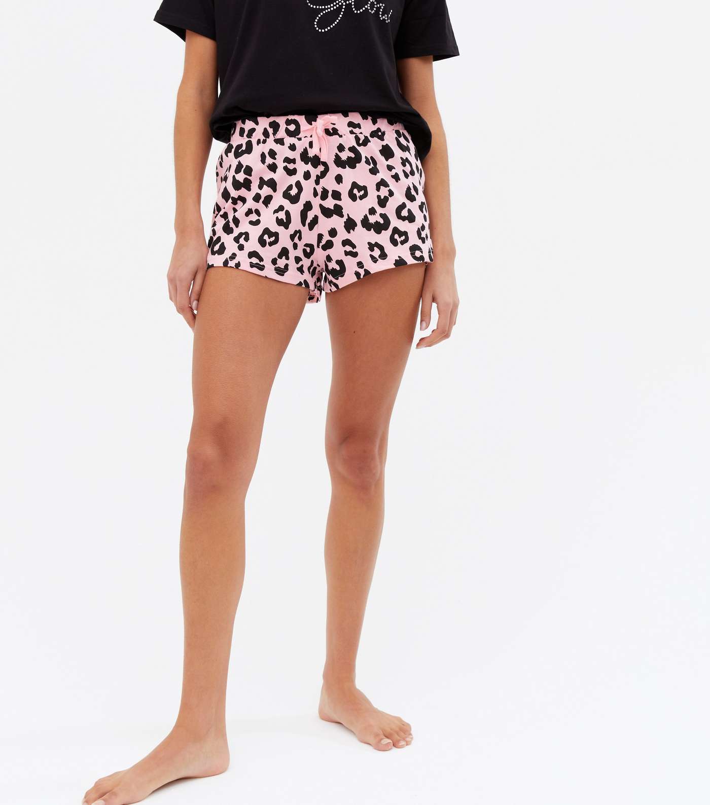 Black T-Shirt and Short Pyjama Set with Leopard Print Image 3