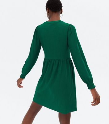 Tall Green Crinkle Jersey Long Sleeve Mini Oversized Smock Dress New Look