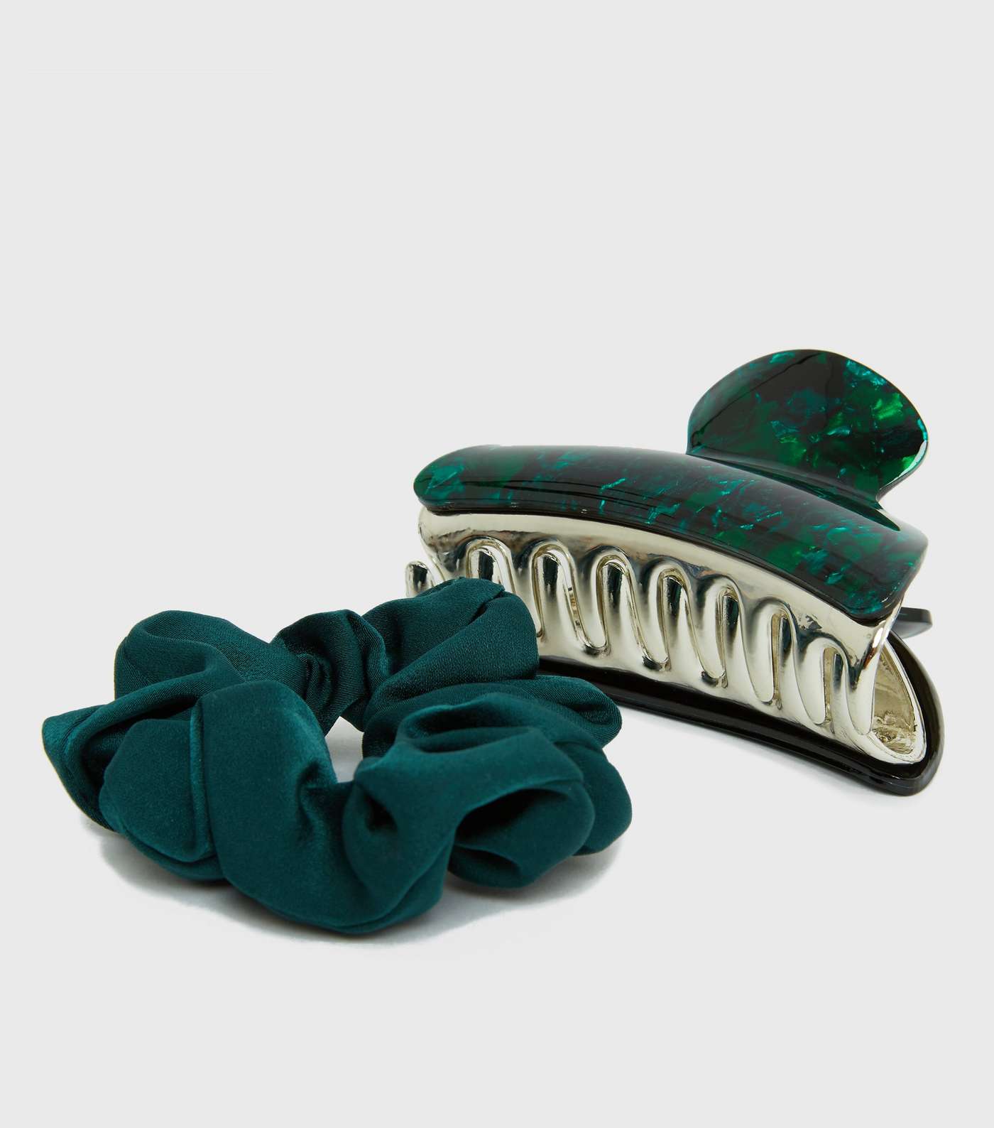 2 Pack Green Resin Bulldog Claw Clip and Scrunchie Set Image 2