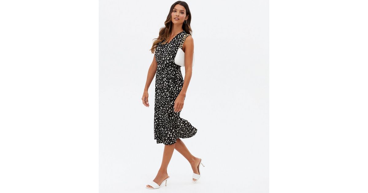 Mela Black Animal Print Midi Wrap Dress | New Look