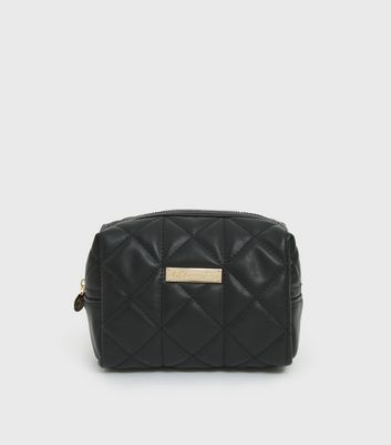 Black quilted best sale makeup bag