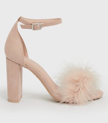 Pink feather mules pointed toe sandals #pinkshoes #featherdetailshoes  #statementshoes | Fur heels, Peep toe heels, Womens fashion shoes