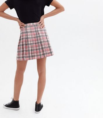 Pink Check Bouclé Tennis Skirt New Look