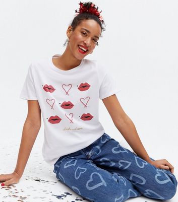 White Christmas Kisses Logo T-Shirt 