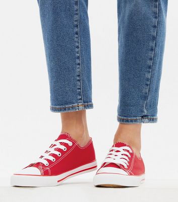 Red hot sale canvas pumps