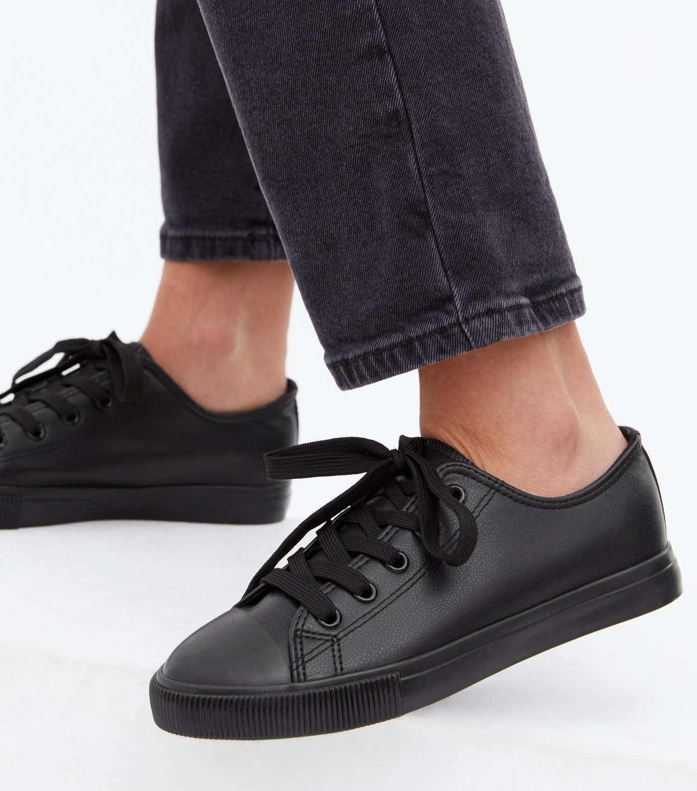 Black Round Toe Lace Up Trainers Image 2
