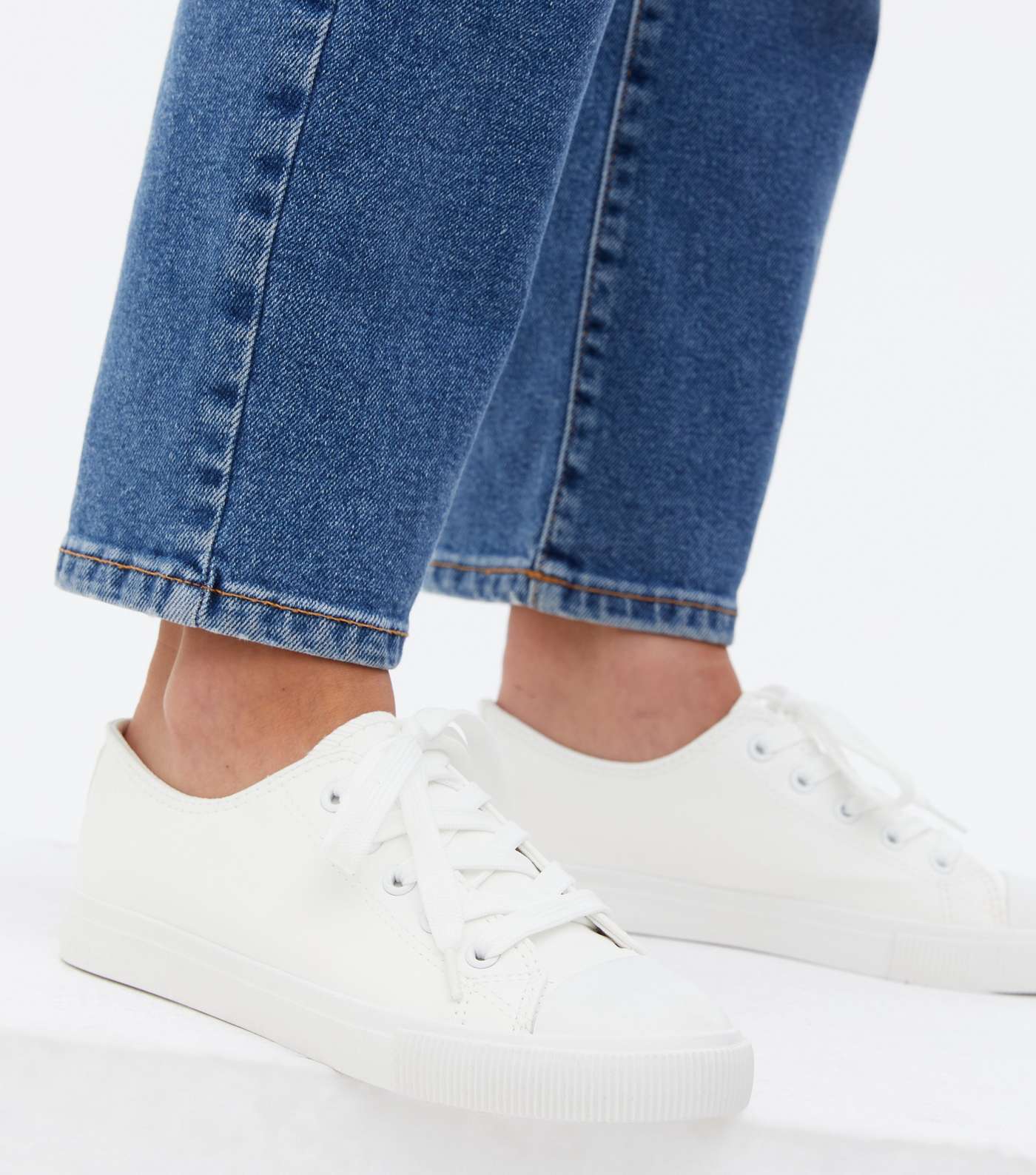 White Round Toe Lace Up Trainers Image 2
