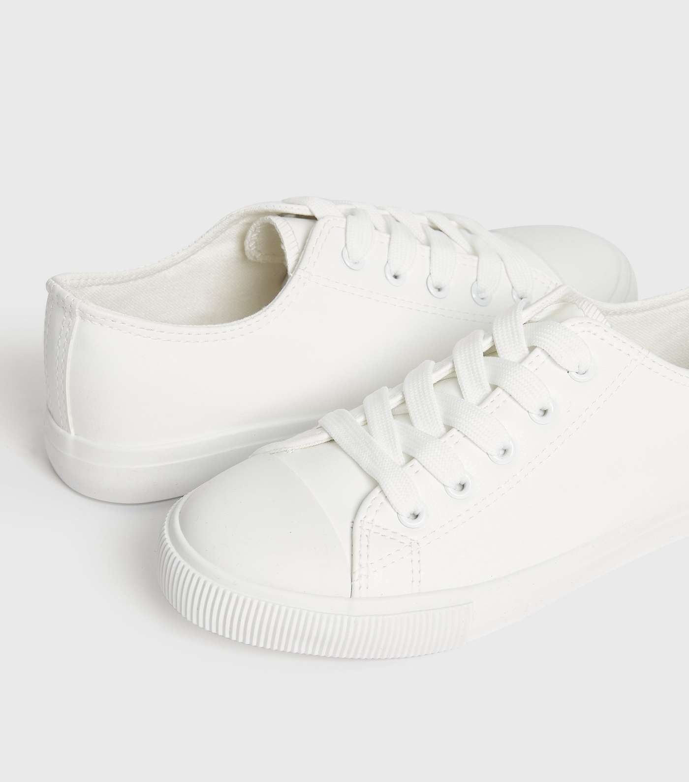 White Round Toe Lace Up Trainers Image 4