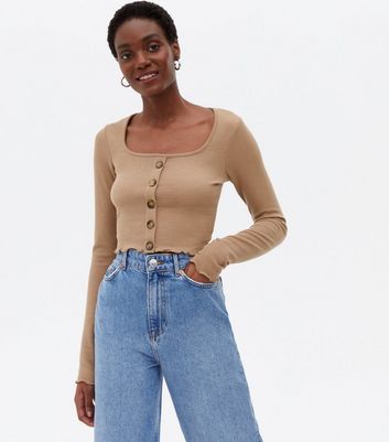 crop top with buttons