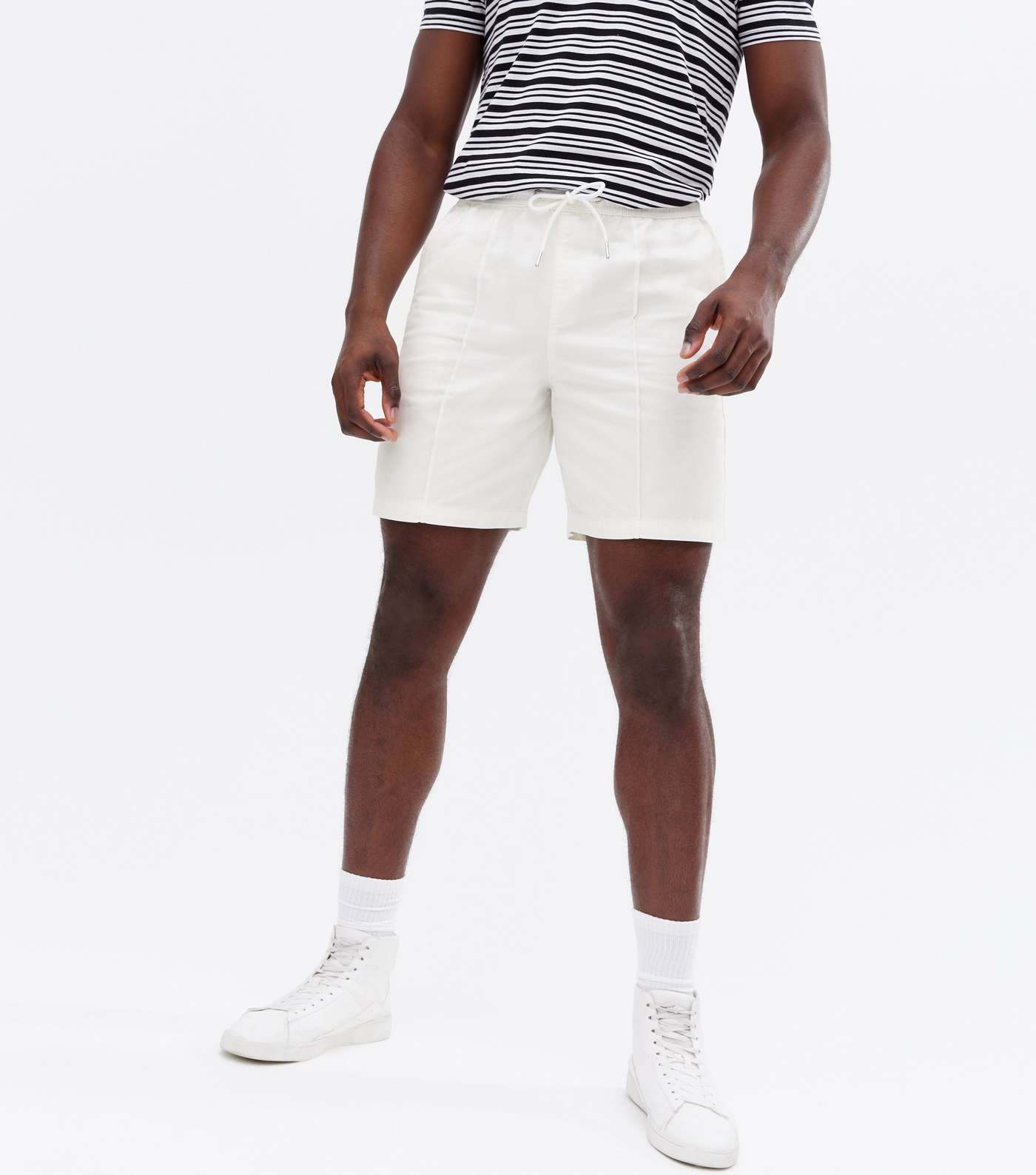Off White Pintuck Relaxed Fit Shorts Image 3