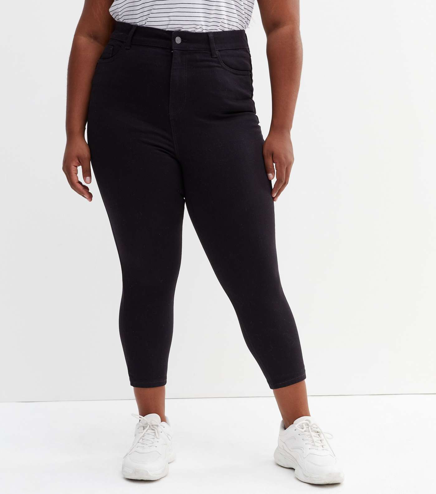 Curves Black 'Lift & Shape' Jenna Crop Skinny Jeans Image 2