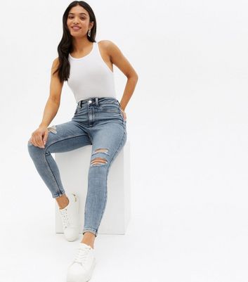 New look hot sale petite ripped jeans