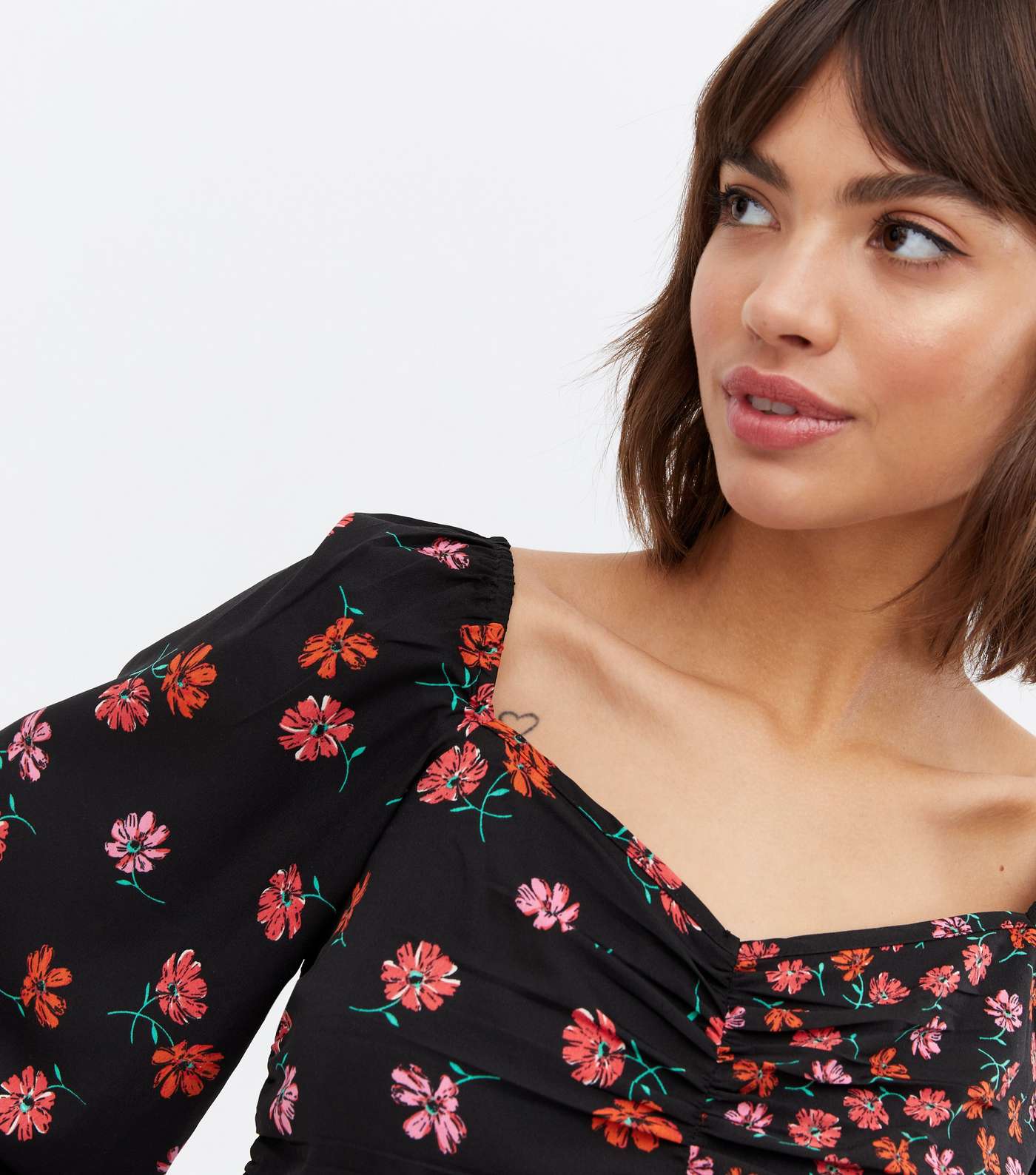 Black Ditsy Floral Ruched Sweetheart Crop Top Image 3